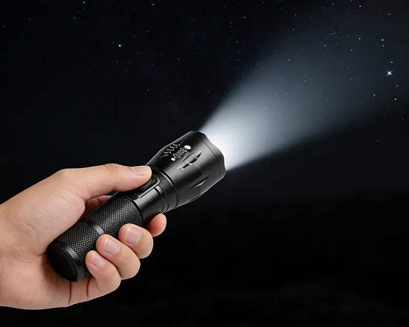 다양한 현대 라이프스타일에 적응하며 한 세기를 이어온 클래식 조명